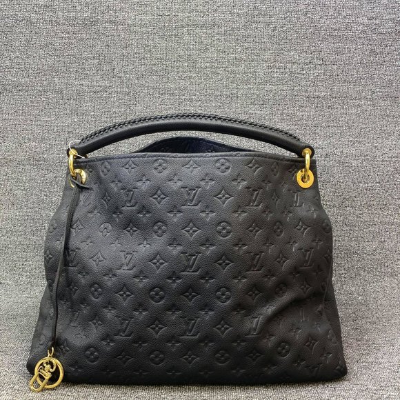 Louis Vuitton Handbags - Auth Louis Vuitton LIKE NEW Artsy Empreinte